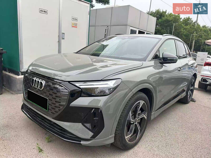 Audi Q4 e-tron 2023