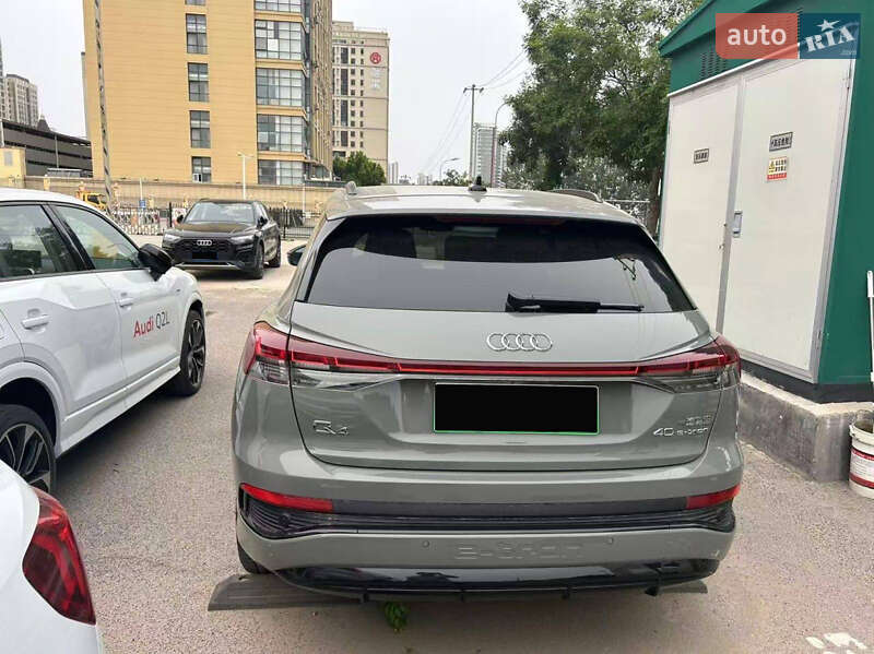Внедорожник / Кроссовер Audi Q4 e-tron 2023 в Киеве фото 4 Внедорожник / Кроссовер Audi Q4 e-tron 2023 в Киеве
