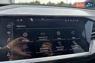 Позашляховик / Кросовер Audi Q4 e-tron 2023 в 