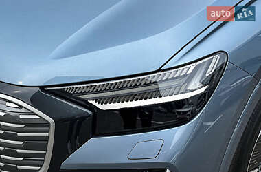 Внедорожник / Кроссовер Audi Q4 e-tron 2023 в 