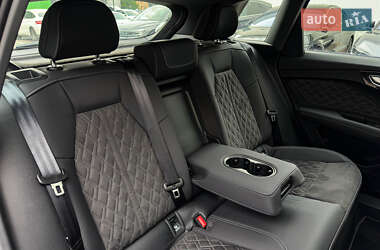 Внедорожник / Кроссовер Audi Q4 e-tron 2023 в 