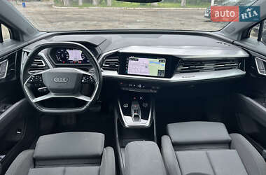 Внедорожник / Кроссовер Audi Q4 e-tron 2021 в 