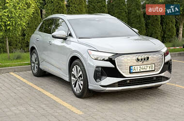 Позашляховик / Кросовер Audi Q4 e-tron 2023 в 
