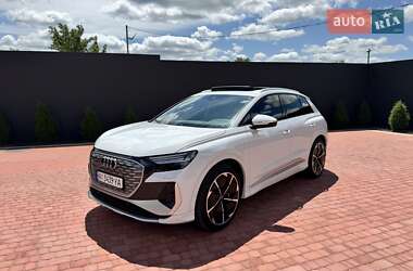 Позашляховик / Кросовер Audi Q4 e-tron 2022 в 