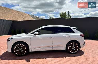 Позашляховик / Кросовер Audi Q4 e-tron 2022 в 