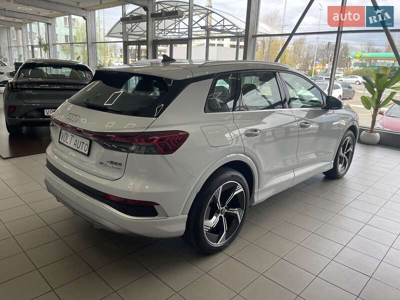Позашляховик / Кросовер Audi Q4 e-tron 2025 в Львові