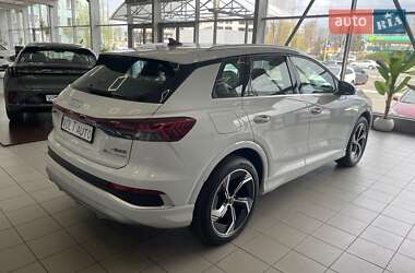Внедорожник / Кроссовер Audi Q4 e-tron 2025 в 