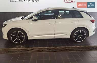 Внедорожник / Кроссовер Audi Q4 e-tron 2023 в 
