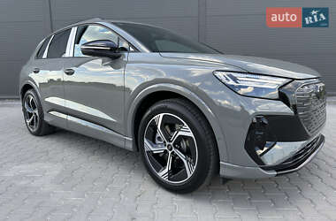 Внедорожник / Кроссовер Audi Q4 e-tron 2025 в 