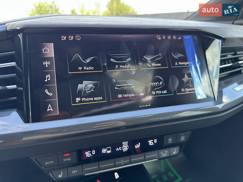 Внедорожник / Кроссовер Audi Q4 e-tron 2025 в Ивано-Франковске