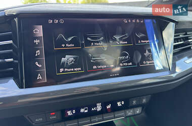 Внедорожник / Кроссовер Audi Q4 e-tron 2025 в 
