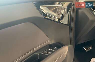 Внедорожник / Кроссовер Audi Q4 e-tron 2025 в 