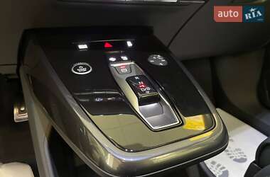 Внедорожник / Кроссовер Audi Q4 e-tron 2025 в 