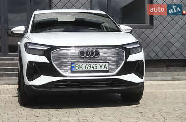 Внедорожник / Кроссовер Audi Q4 e-tron 2023 в 