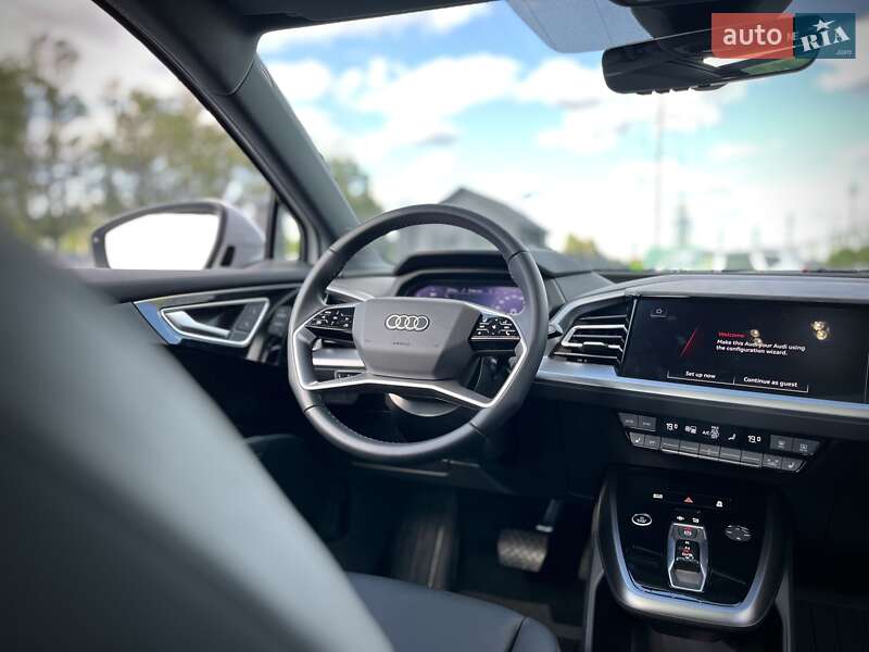 Внедорожник / Кроссовер Audi Q4 e-tron 2024 в Днепре