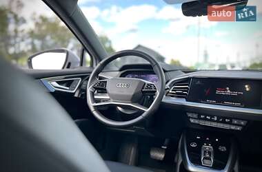 Внедорожник / Кроссовер Audi Q4 e-tron 2024 в 