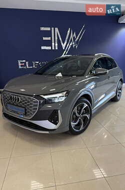 Внедорожник / Кроссовер Audi Q4 e-tron 2025 в 