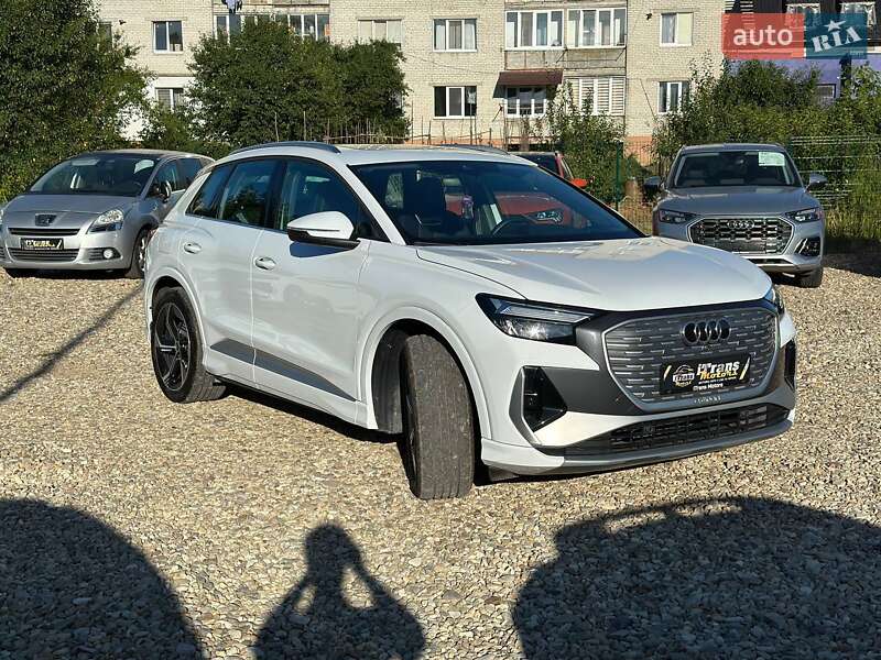 Внедорожник / Кроссовер Audi Q4 e-tron 2023 в Стрые