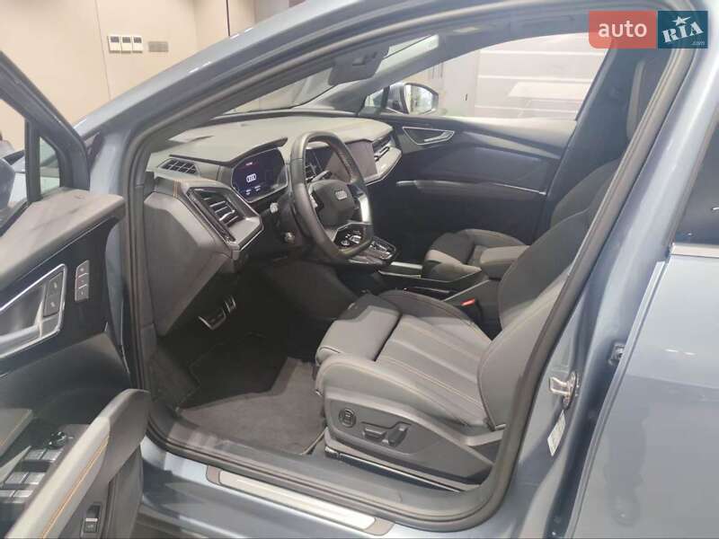 Позашляховик / Кросовер Audi Q4 e-tron 2023 в Дніпрі