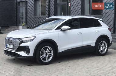 Позашляховик / Кросовер Audi Q4 e-tron 2023 в 