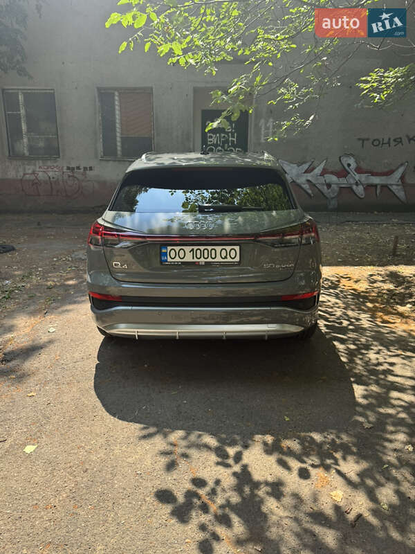 Позашляховик / Кросовер Audi Q4 e-tron 2022 в Одесі