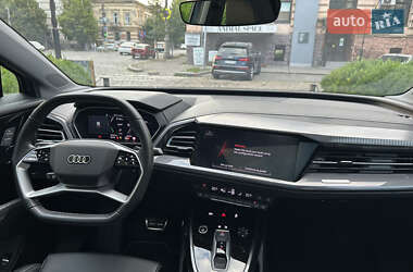 Позашляховик / Кросовер Audi Q4 e-tron 2023 в 