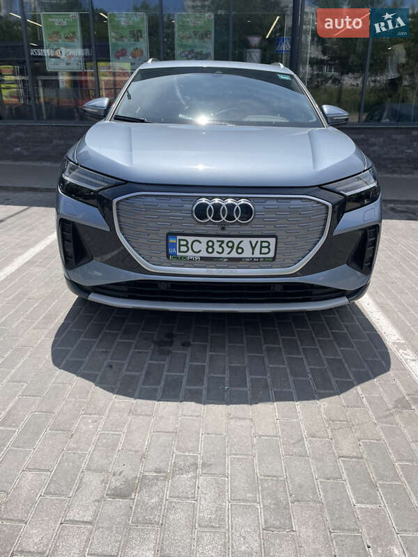 Позашляховик / Кросовер Audi Q4 e-tron 2021 в Львові