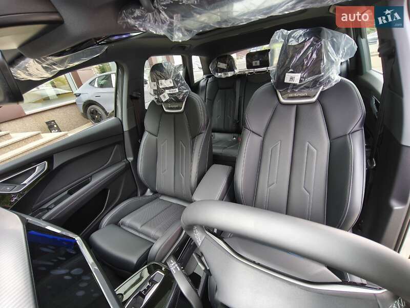 Внедорожник / Кроссовер Audi Q4 e-tron 2025 в Одессе