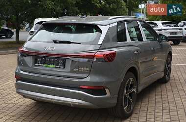 Позашляховик / Кросовер Audi Q4 e-tron 2025 в 