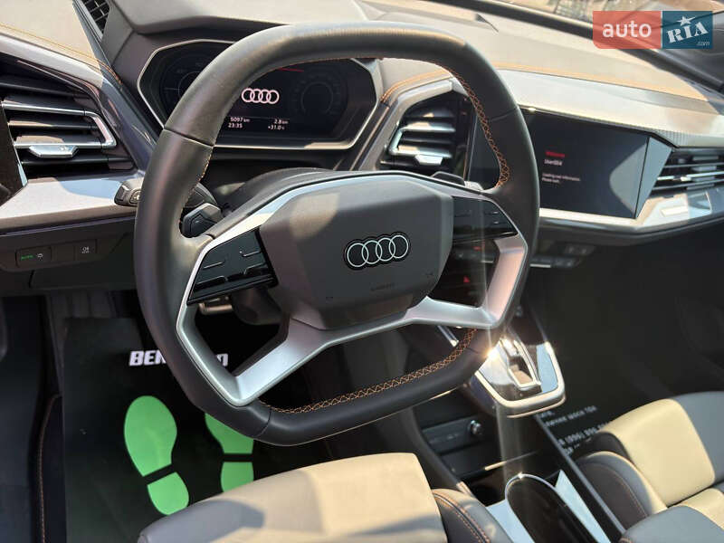 Позашляховик / Кросовер Audi Q4 e-tron 2023 в Києві