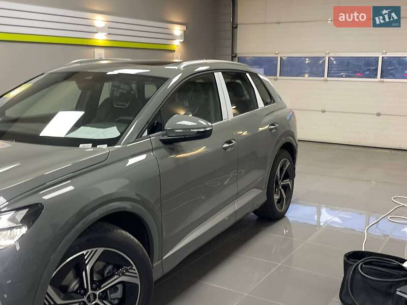 Позашляховик / Кросовер Audi Q4 e-tron 2025 в Черкасах