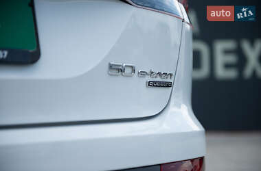 Позашляховик / Кросовер Audi Q4 e-tron 2022 в 