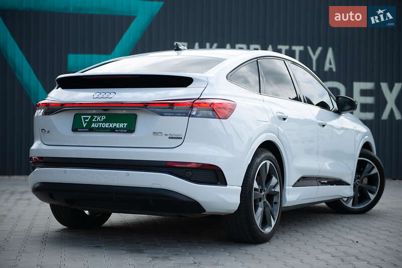 Позашляховик / Кросовер Audi Q4 e-tron 2022 в Мукачевому