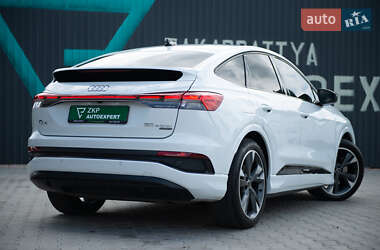 Позашляховик / Кросовер Audi Q4 e-tron 2022 в 