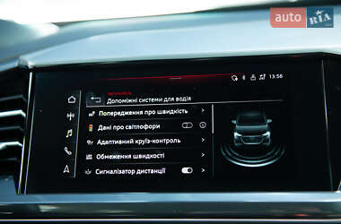 Позашляховик / Кросовер Audi Q4 e-tron 2022 в 