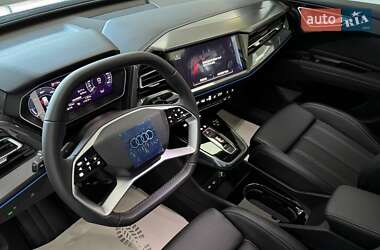 Позашляховик / Кросовер Audi Q4 e-tron 2025 в 
