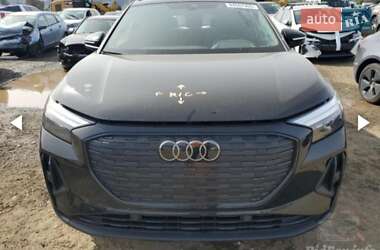 Позашляховик / Кросовер Audi Q4 e-tron 2022 в Львові