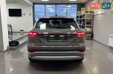 Позашляховик / Кросовер Audi Q4 e-tron 2025 в 