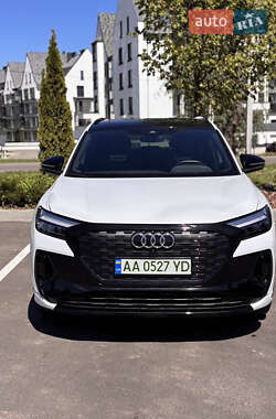 Внедорожник / Кроссовер Audi Q4 e-tron 2023 в Киеве
