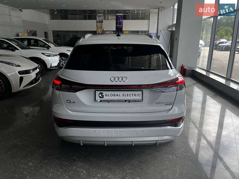 Внедорожник / Кроссовер Audi Q4 e-tron 2022 в Львове