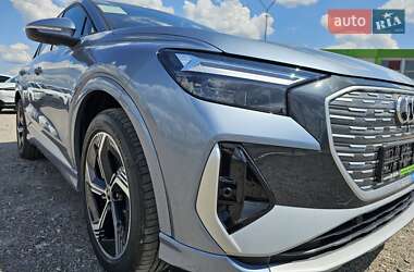 Позашляховик / Кросовер Audi Q4 e-tron 2025 в 