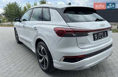 Внедорожник / Кроссовер Audi Q4 e-tron 2025 в 