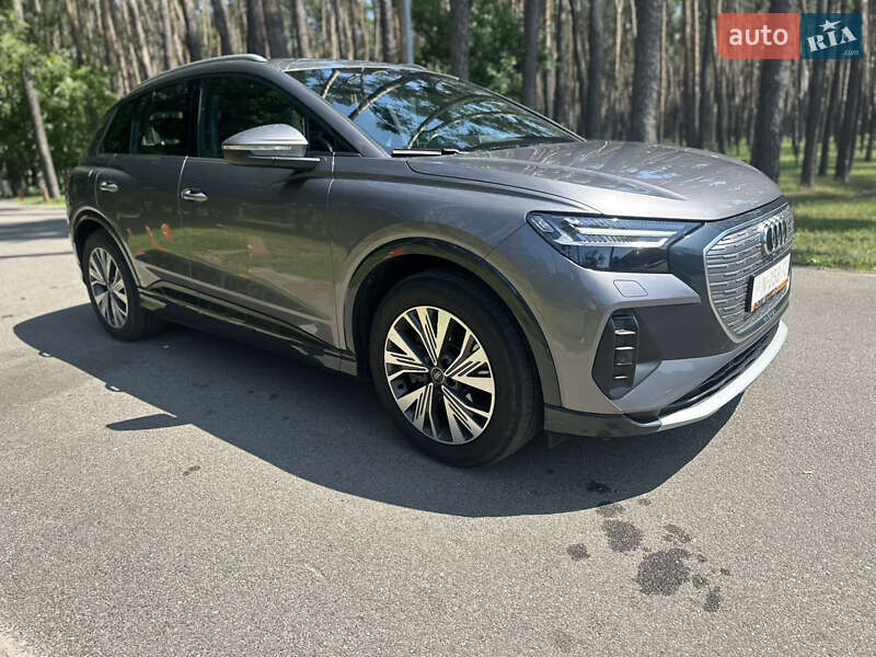 Позашляховик / Кросовер Audi Q4 e-tron 2021 в Києві