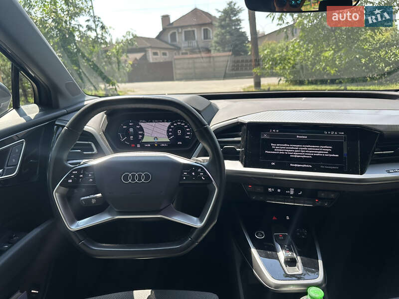 Позашляховик / Кросовер Audi Q4 e-tron 2021 в Києві