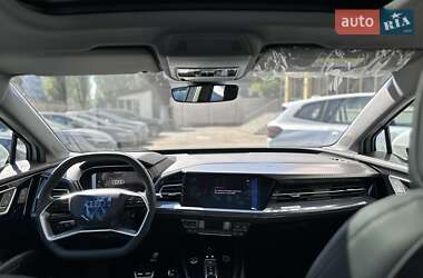 Позашляховик / Кросовер Audi Q4 e-tron 2025 в 