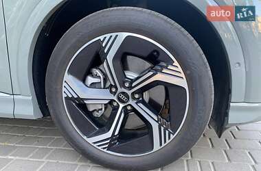 Внедорожник / Кроссовер Audi Q4 e-tron 2025 в 