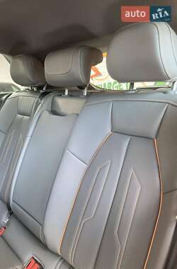 Внедорожник / Кроссовер Audi Q4 e-tron 2023 в 
