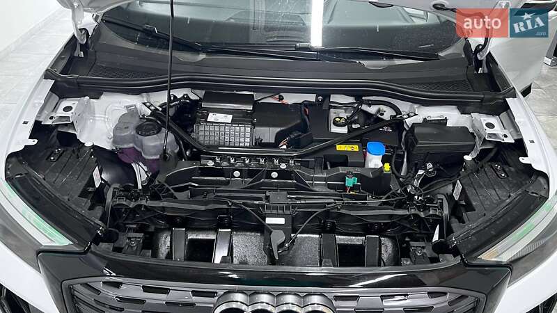 Внедорожник / Кроссовер Audi Q4 e-tron 2025 в Киеве