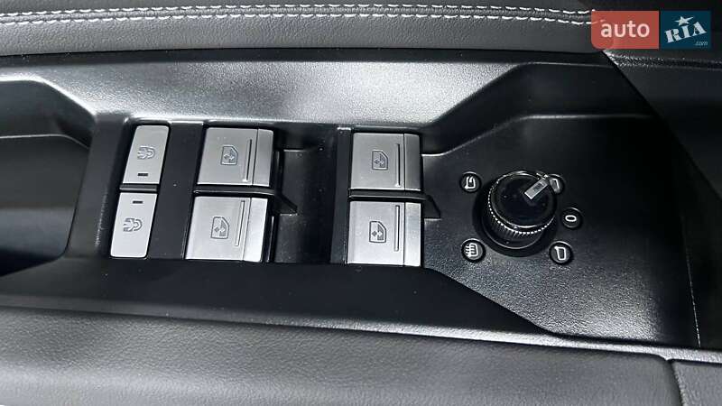 Внедорожник / Кроссовер Audi Q4 e-tron 2025 в Киеве