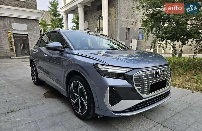 Внедорожник / Кроссовер Audi Q4 e-tron 2023 в Львове